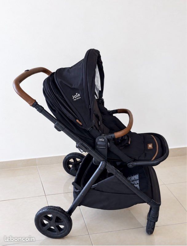 Poussette Joie Signature Aeria – Noir & simili-cuir marron (image 1)
