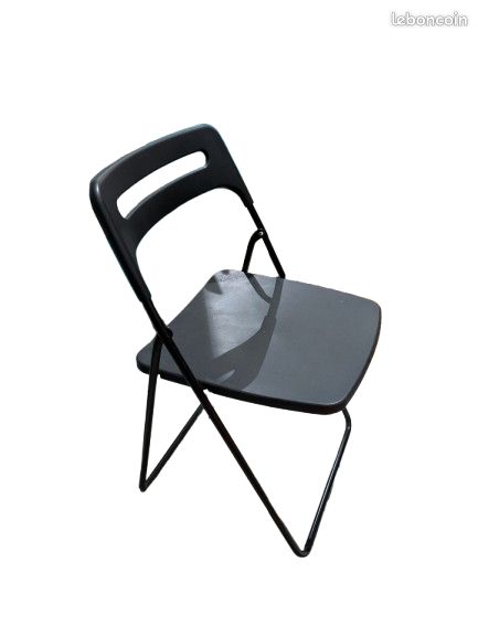 Lot de 3 chaises en plastique noire (image 1)