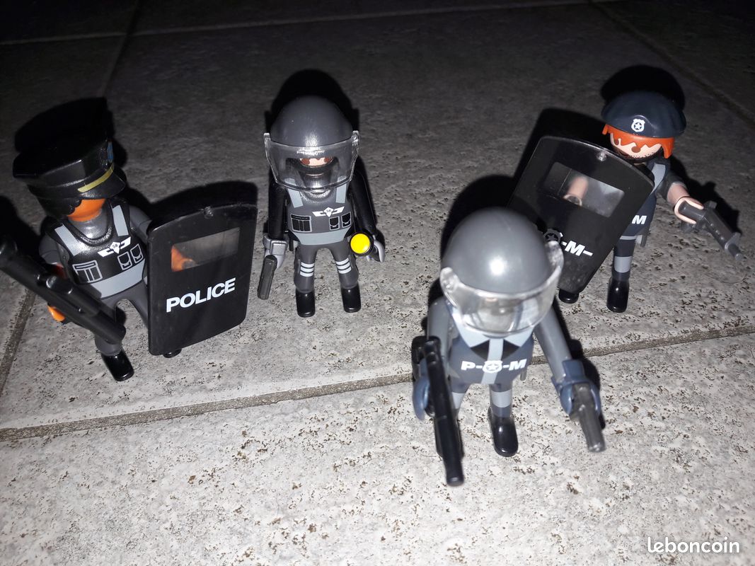 Playmobil police (image 1)