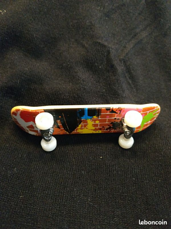 Skate de doigt / Fingerskate (image 2)