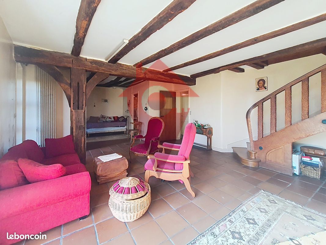 Maison 12 pièces 242 m² · à Leuville-sur-Orge · 242 m² · 390 000 €