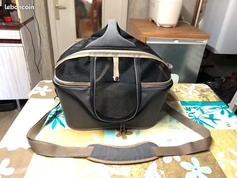 đ Sac de transport TIAKI pour chat et petit chien (image 1)