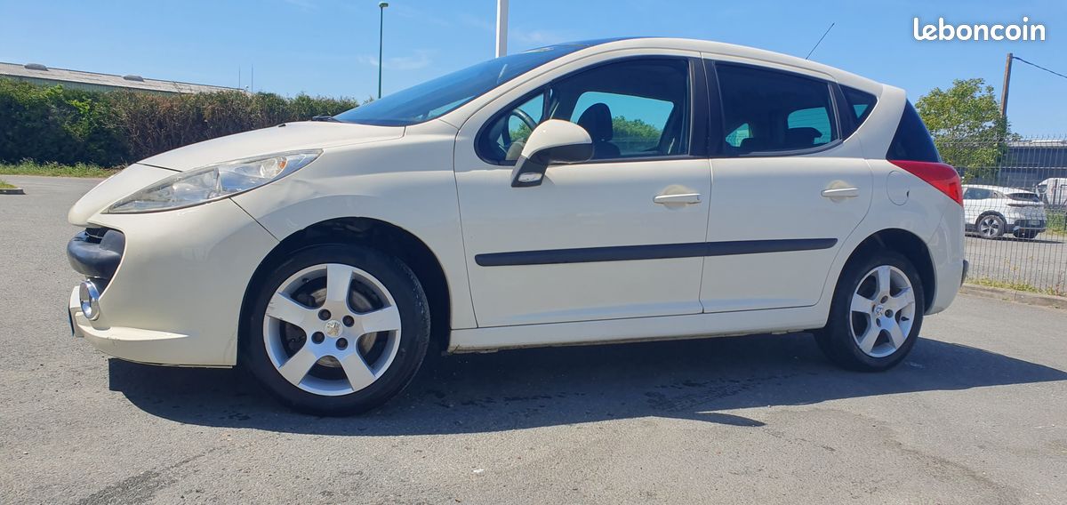 Peugeot 207 sw 1.6 hdi 90 (image 2)