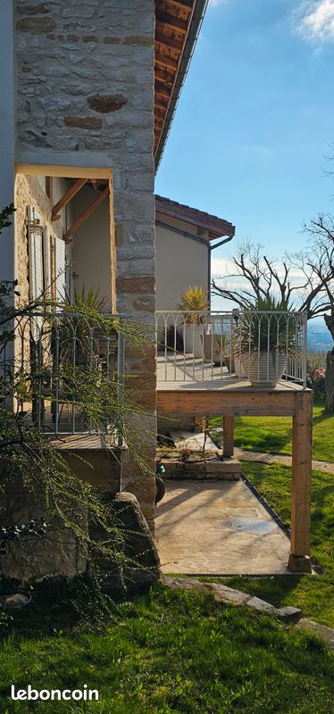 Maison 7 pièces 280 m² · à Lucenay · 280 m² · 900 000 €