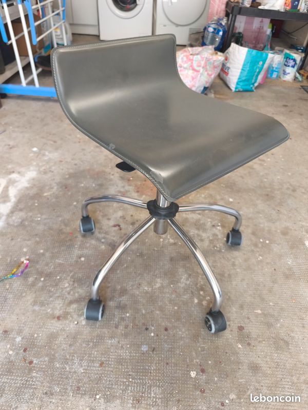 Chaise à roulettes (image 3)