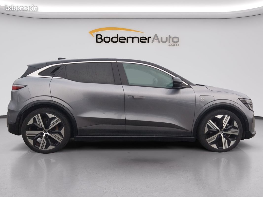 RENAULT Megane E-Tech EV60 220 ch super charge Iconic (image 6)