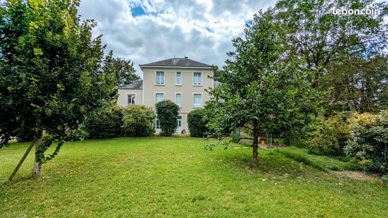 Maison 12 pièces 290 m²