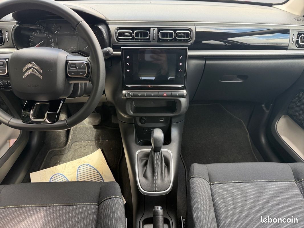 CITROEN C3 C3 PureTech 110 SS EAT6 Shine (image 11)
