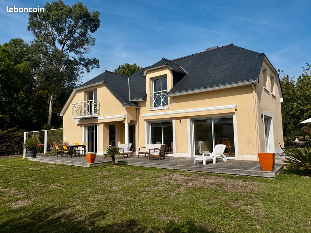 Maison 10 pièces 183 m² · à Pornichet · 183 m² · 880 600 €