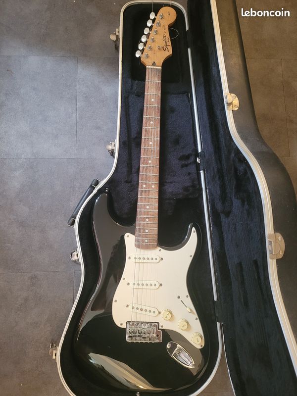 Fender Squier Affinity (image 1)