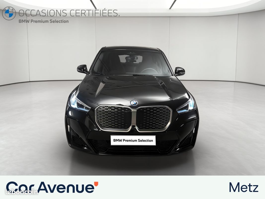 BMW iX1 eDrive20 M Sport (image 8)