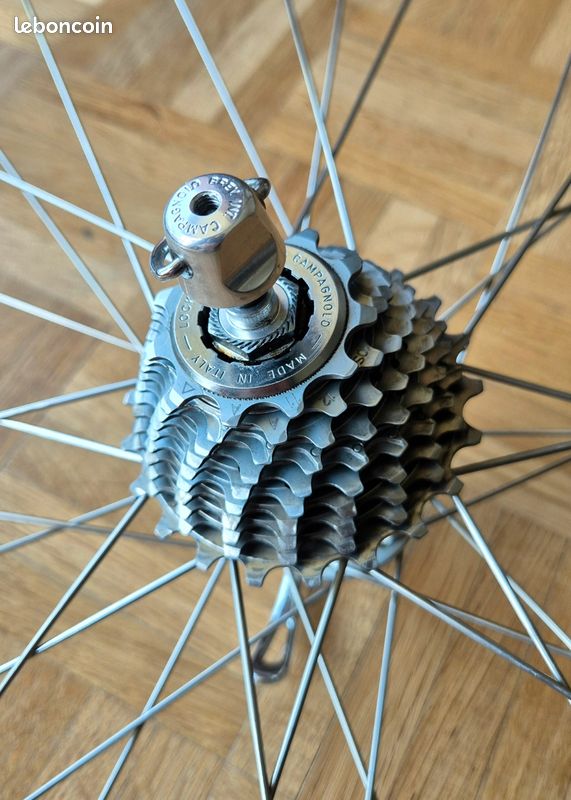 Paire De Roues Campagnolo Ambrosio Record 9 Vitesses – Vélo Course – 28 Pouces – Aluminium – Hutchinson Equinox – Vintage