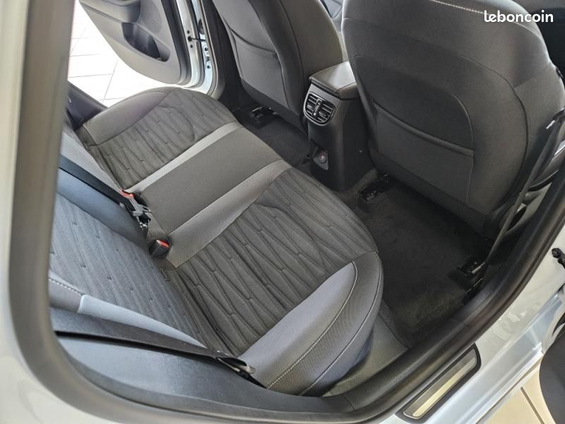 Kia Ceed 1.5 T-GDi 140ch GT-Line DCT7 (image 10)