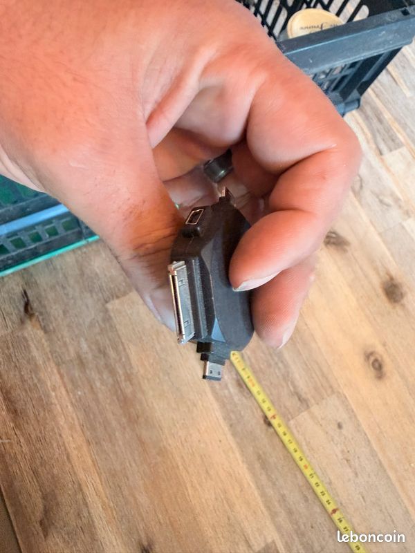 Adaptateur universel rétractable (image 3)