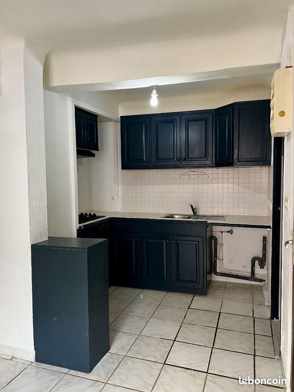 Appartement 2 pièces 31 m² · à La Roquebrussanne · 31 m² · 475 €/mois