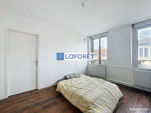 https://img.leboncoin.fr/api/v1/lbcpb1/images/1f/7c/5c/1f7c5c942437c4c3e3e11b3cb98977291613a910.jpg?rule=ad-image