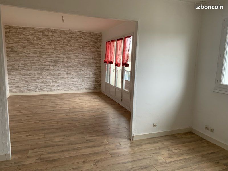 Appartement 3 pièces 81 m² · à Clermont · 81 m² · 850 €/mois