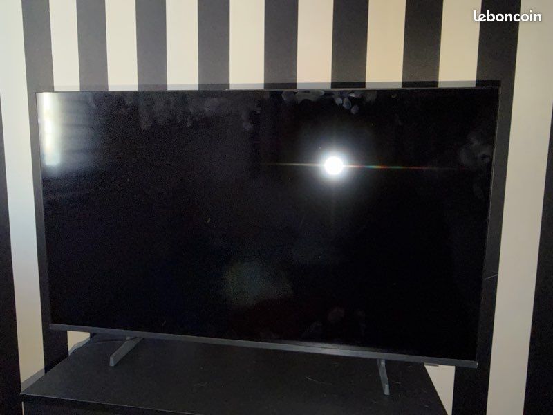 Télé Smart TV Samsung 43’ (image 1)