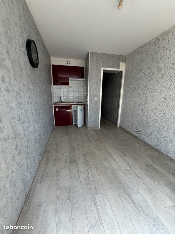 Appartement 1 pièce 17 m² · à Clermont-Ferrand · 17 m² · 350 €