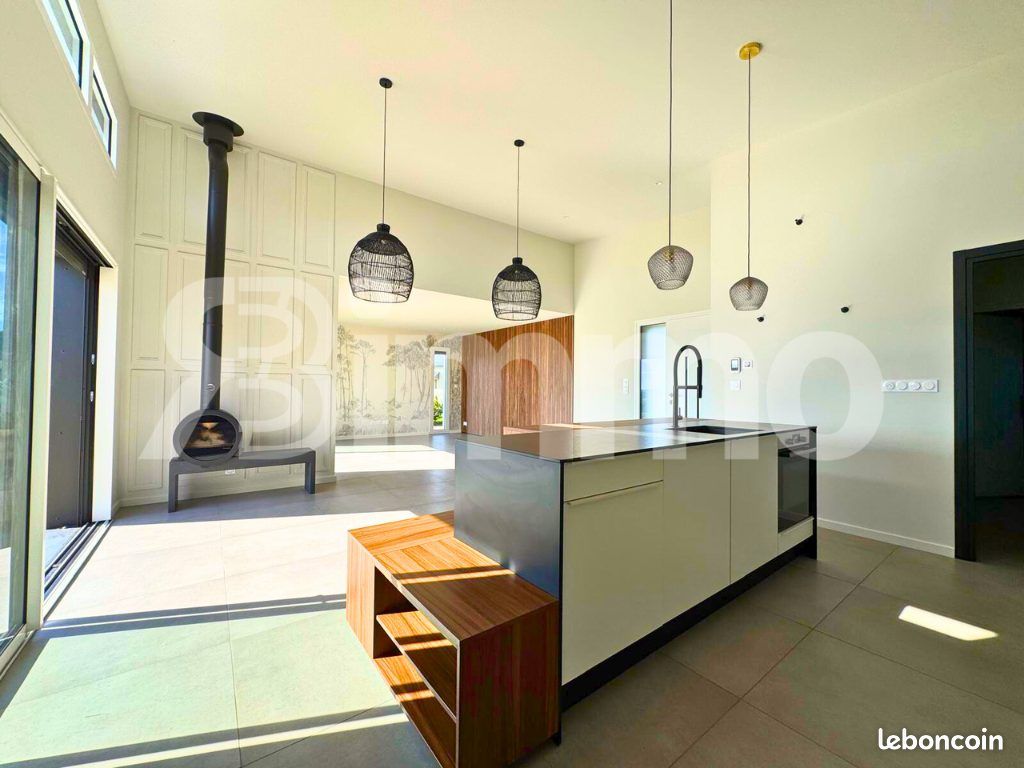 Maison 5 pièces 129 m² · à Lannilis · 129 m² · 565 900 €