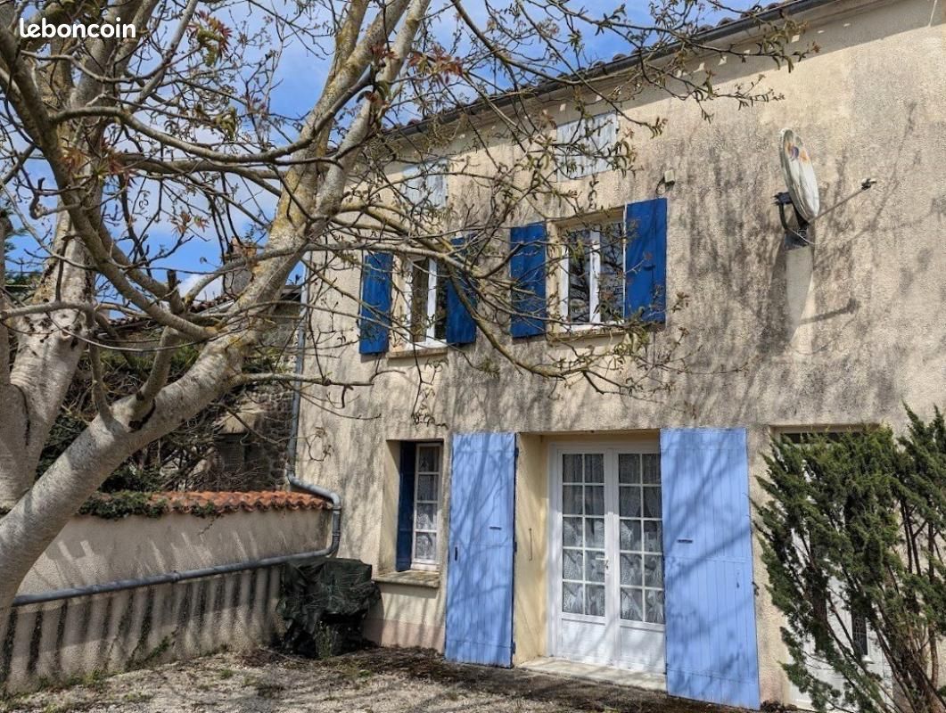 Maison 4 pièces 83 m² - Saint-Pierre-de-l'Isle 17330 (image principale 0)