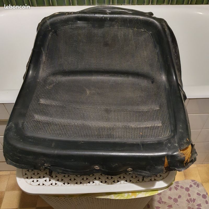 Siège tracteur tondeuse (image 1)