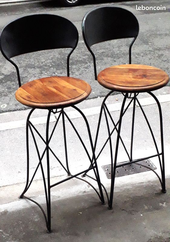 Chaises hautes, pivotantes, en fer forgé et bois (image 1)