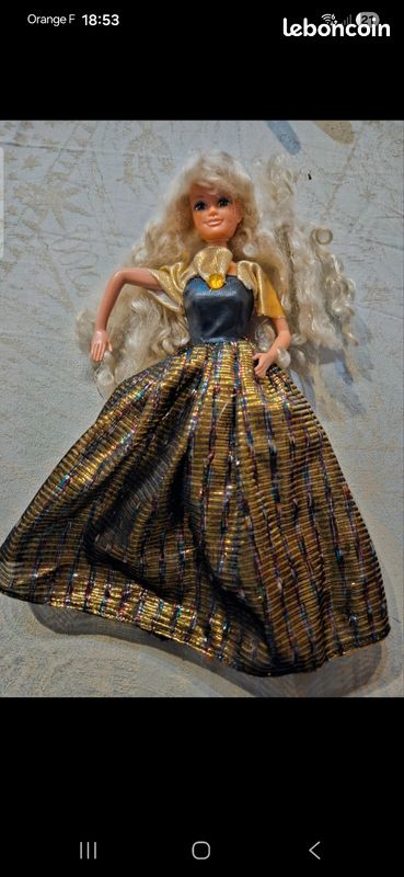 Poupee barbie princesse (image 1)