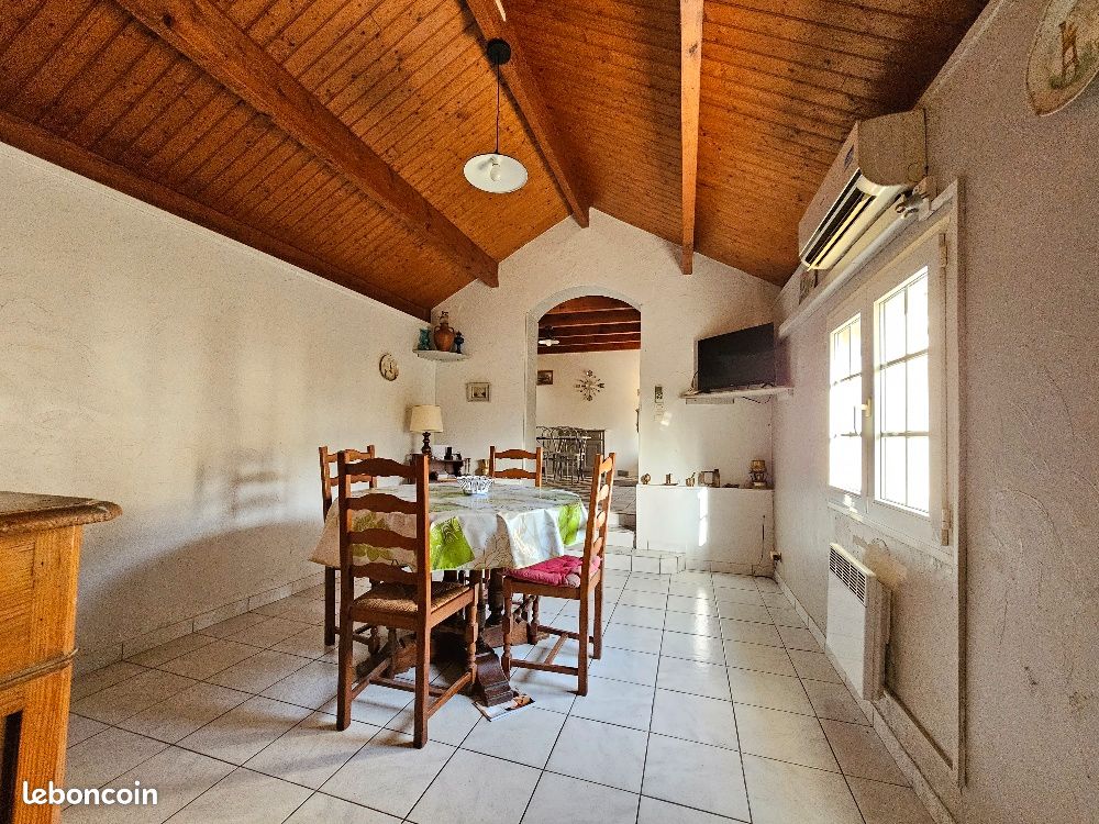 Maison 4 pièces 85 m² - Voeuil-et-Giget 16400 (image principale 5)