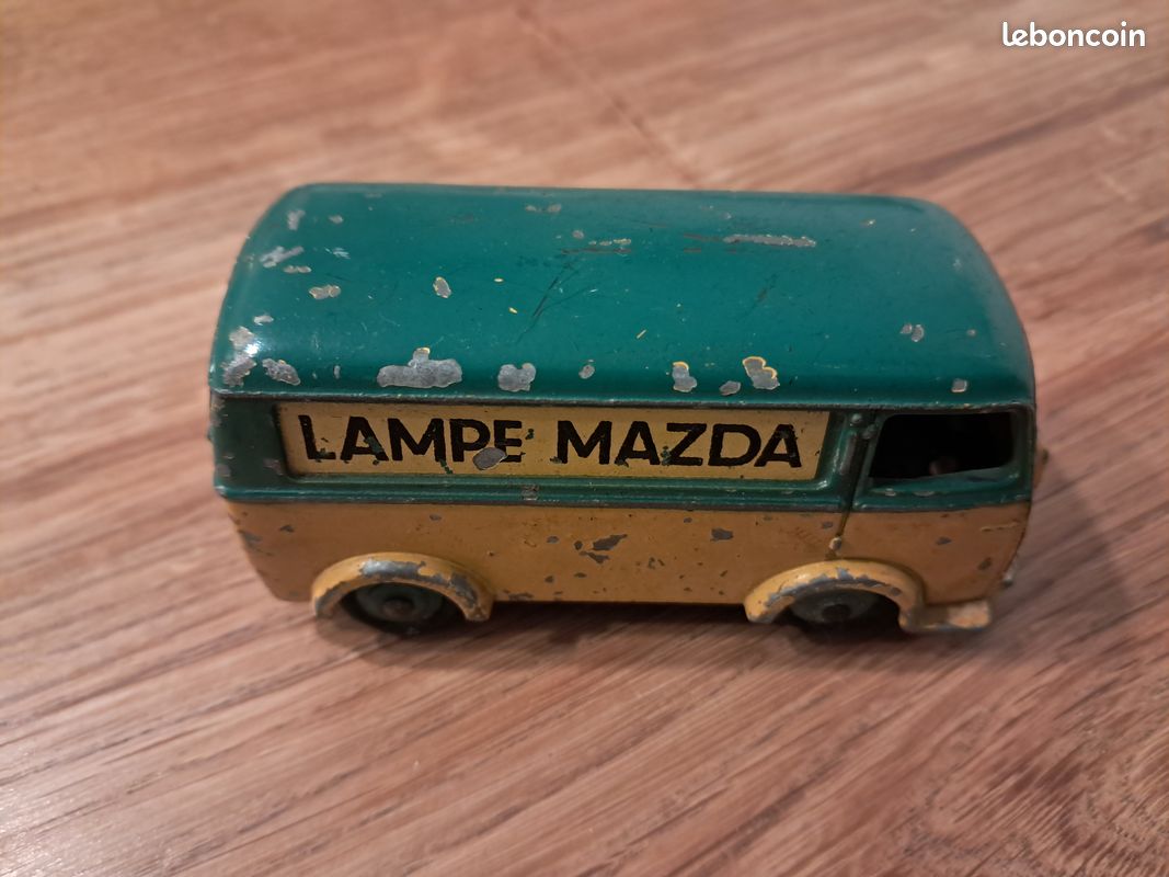 Dinky Toys France 1/43 - Peugeot D3A Postes 25B