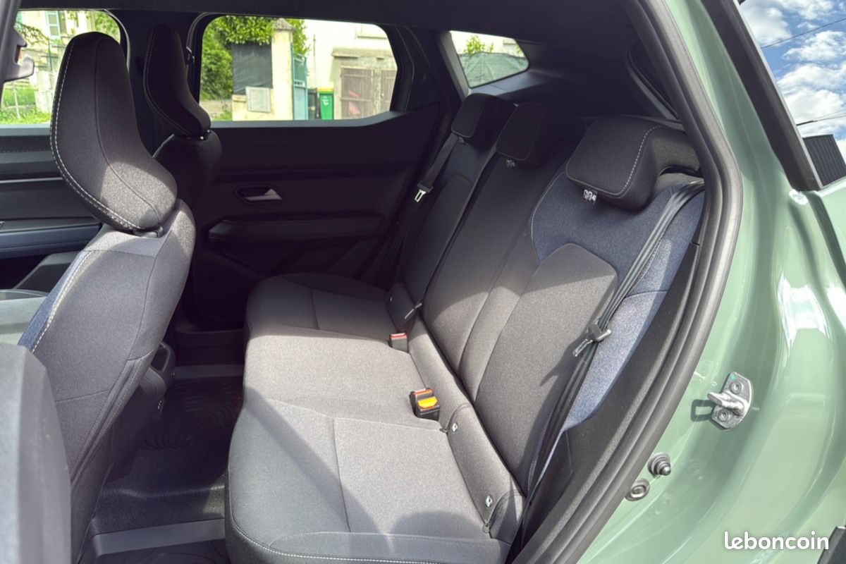 Dacia Duster ECO-G 120 BVA JOURNEY PK CITY -4% (image 7)