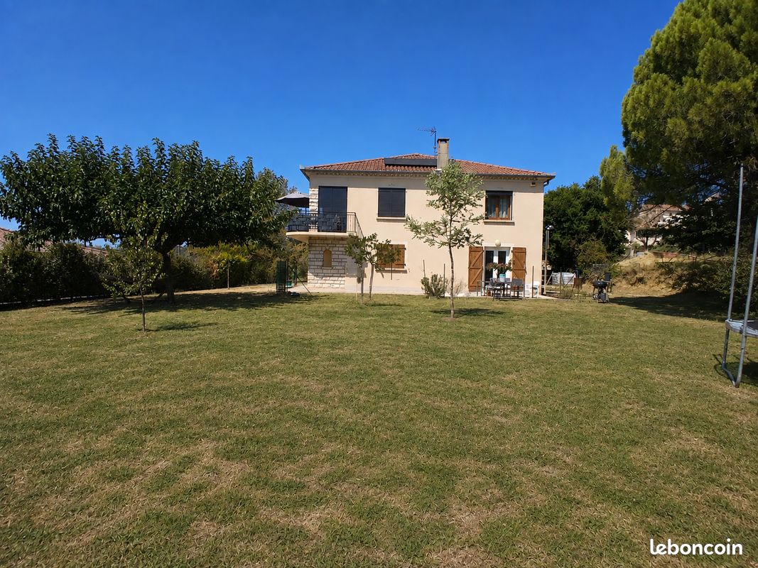 Maison 7 pièces 195 m² · à Saint-Privat-des-Vieux · 195 m² · 319 000 €
