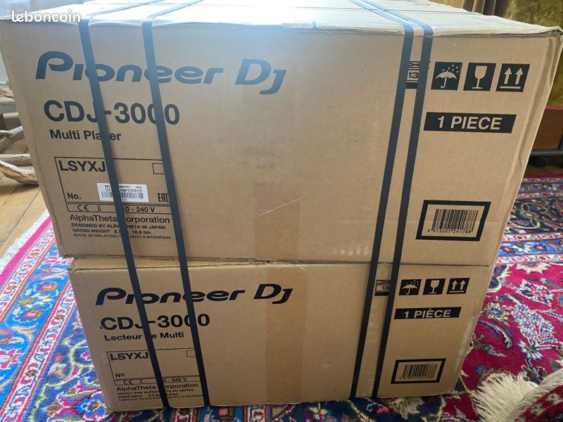Paire Pioneer CDJ 3000 Neuve (image 3)