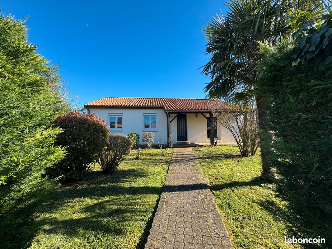 Maison 4 pièces 87 m² · à Iteuil · 87 m² · 165 000 €