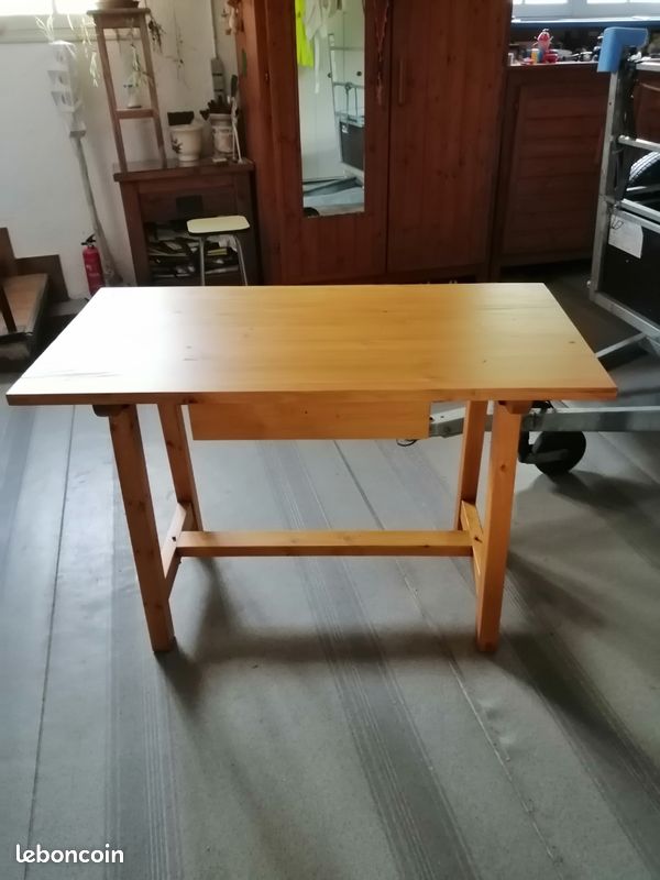 Table (image 1)