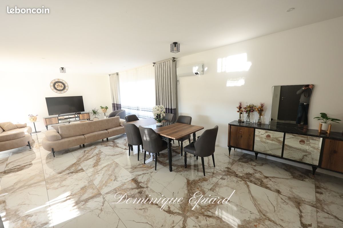 Maison 5 pièces 145 m² · à Nouaillé-Maupertuis · 145 m² · 366 800 €