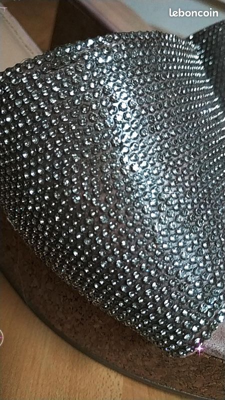 Chaussures pailletés avec strass brillants (image 3)