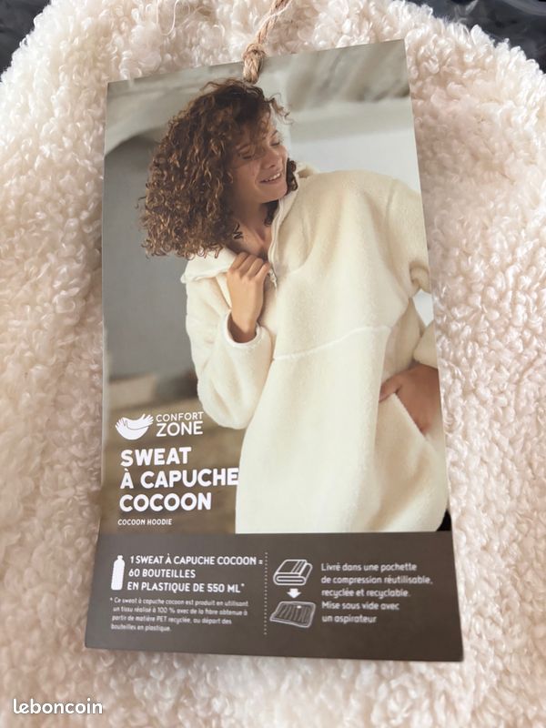 Sweat Plaid Polaire à capuche Confort Zone Cocon matière