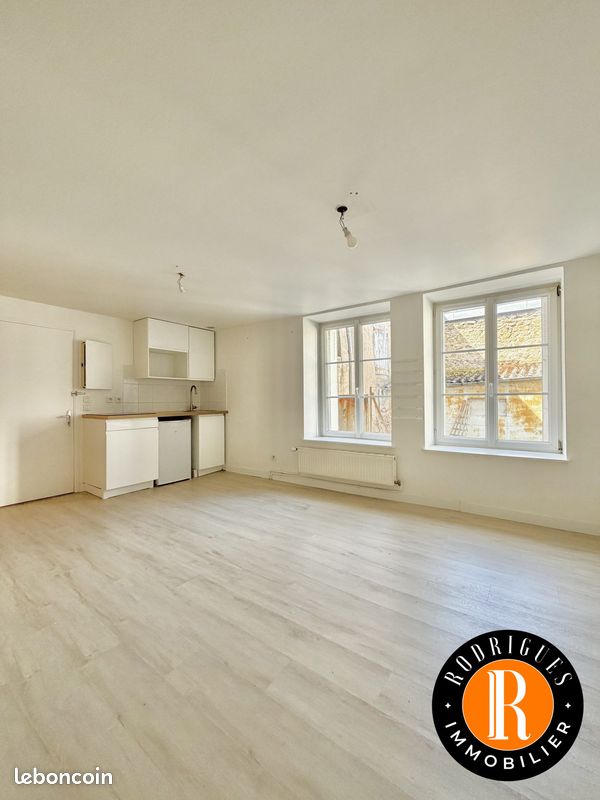 Appartement 1 pièce 35 m² · à Vandoeuvre-lès-Nancy · 35 m² · 460 €