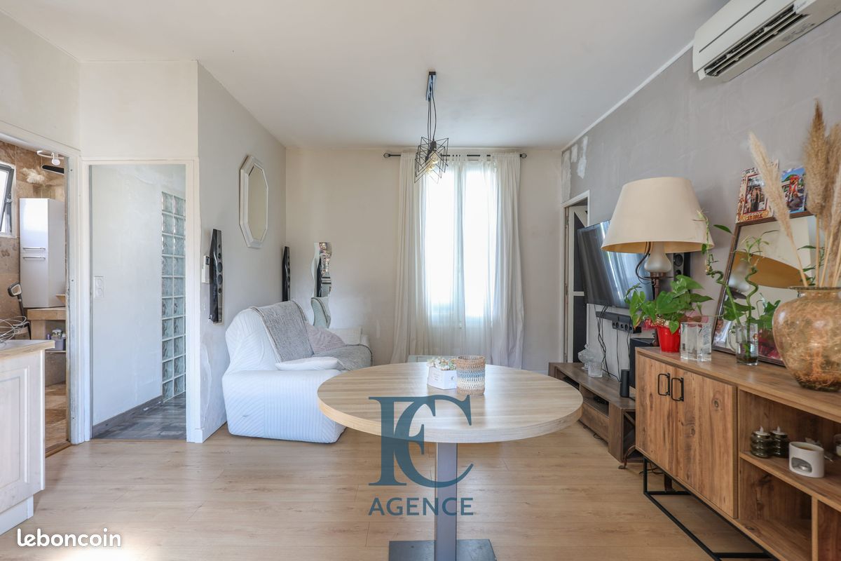 Maison 4 pièces 90 m² · à Saint-Cyr-sur-Mer · 90 m² · 397 000 €
