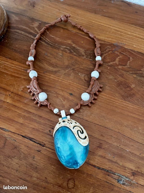 Jouet collier Vaiana (image 1)