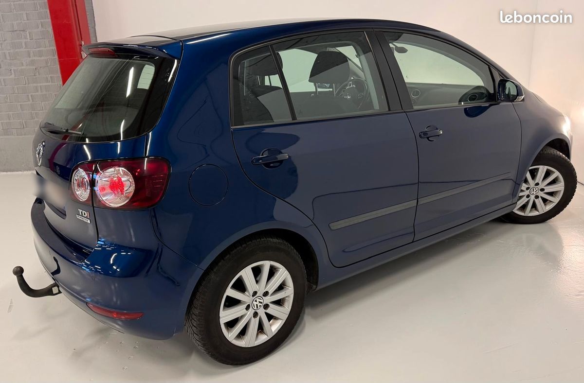 Volkswagen Golf Plus 1.6 TDI 105ch BlueMotion Technology Trendline Garantie 12 Mois Kit Distribution Neuf Climatisation / Radar de Stationnement / Régulateur de Vitesse / Rétroviseurs Rabattables (image 5)