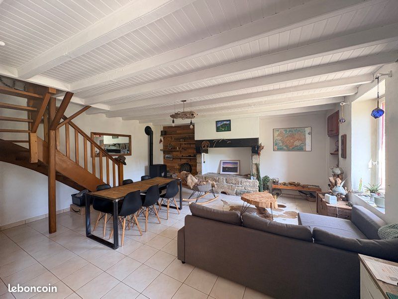 Maison 4 pièces 93 m² · à Cléguer · 93 m² · 210 000 €