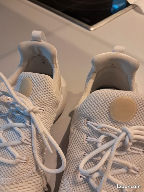 Basket blanc nike T 36,5 Chaussures