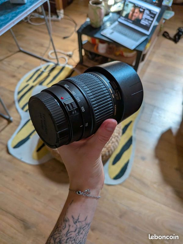 Objectif Tamron monture Canon AF 70-300mm F/4-5.6 Di LD Macro 1 : 2 (image 3)