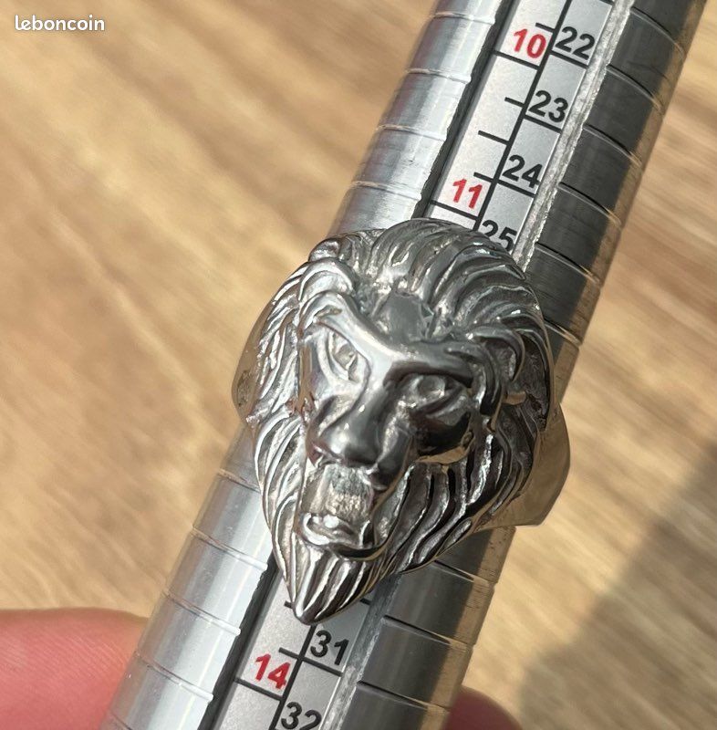 Chevalière tête de lion (image 1)