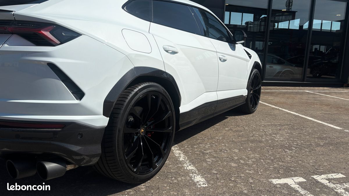 Lamborghini Urus / Pack carbon integral / Entretien exclusivement Lamborghini / Française (image 10)