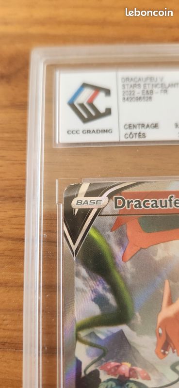 Carte pokemon dracaufeu V CCC grading (image 2)