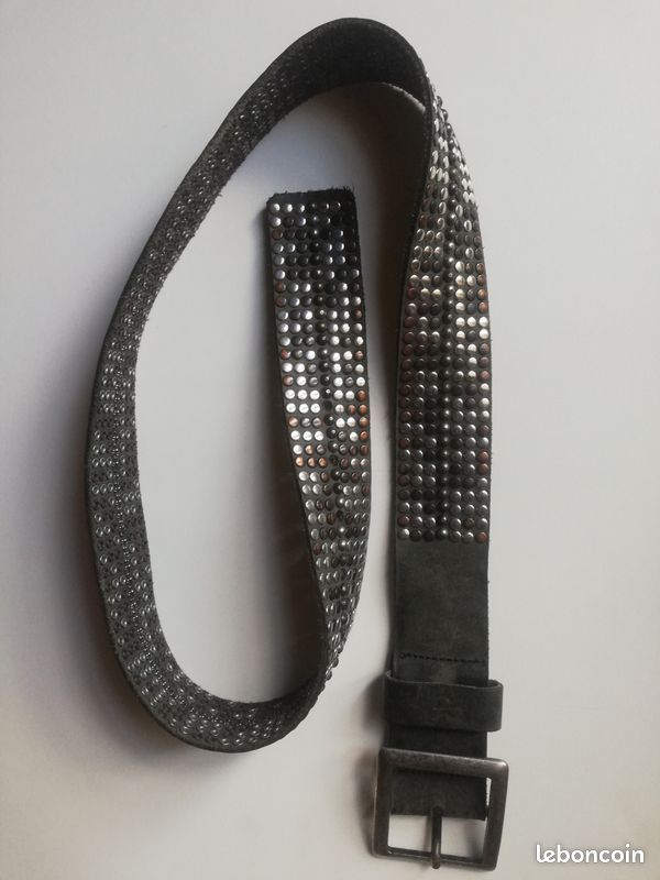 Ceinture en cuir clouté (image 3)