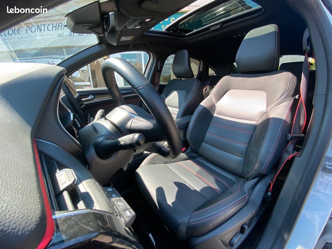 RENAULT Arkana RS Line E-TECH 1.6 145 Hybrid Boîte auto (image 9)